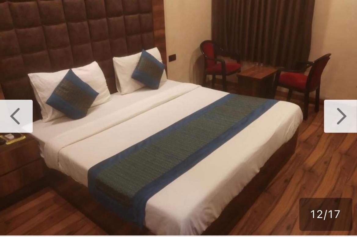 Hotel Star Palace - Near Karol Bagh Metro Delhi  Exterior photo